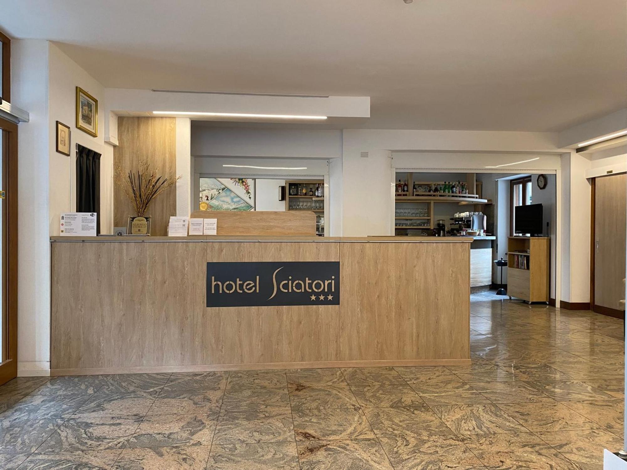 Hotel Sciatori 3 Stelle Superior Temu Luaran gambar